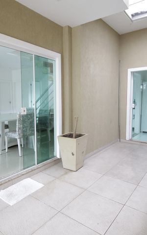 Casa de condomínio à venda com 490m², 4 quartos e 2 vagasChurrasqueira