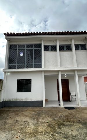 Casa para alugar com 461m², 8 quartos e 5 vagasFachada + placa