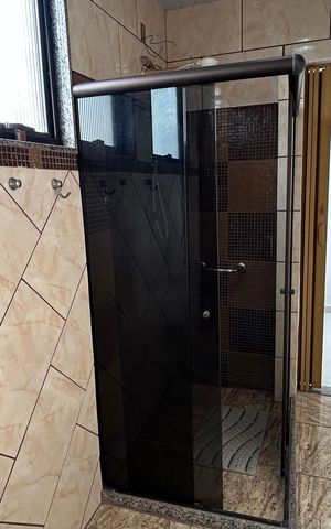 Casa para alugar com 461m², 8 quartos e 5 vagasBanheiro dos quartos 6 e 7