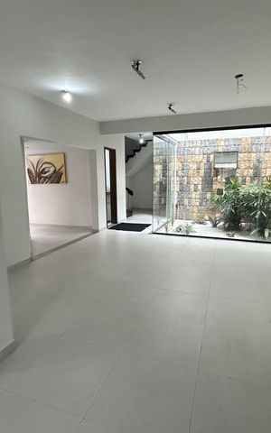 Casa para alugar com 461m², 8 quartos e 5 vagasSala 1