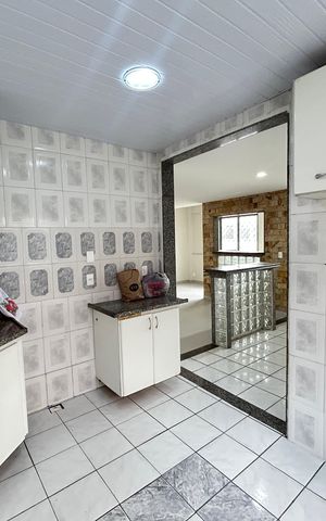 Casa para alugar com 461m², 8 quartos e 5 vagasCozinha