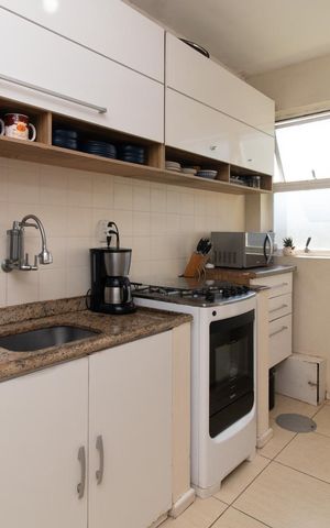 Apartamento à venda com 130m², 3 quartos e 1 vaga Apartamento à venda com 130m², 3 quartos e 1 vagaCozinha