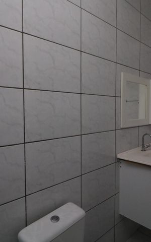 Casa à venda com 120m², 4 quartos e sem vagaBanheiro da Suíte