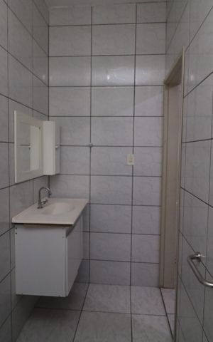 Casa à venda com 120m², 4 quartos e sem vagaBanheiro da Suíte