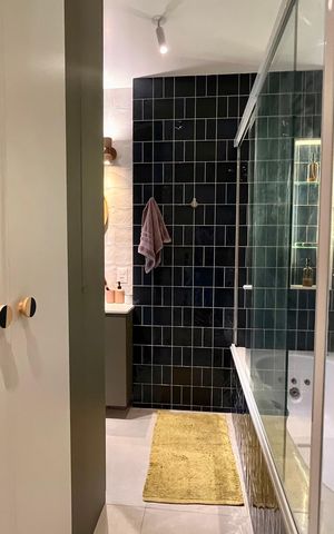Apartamento à venda com 80m², 1 quarto e sem vaga Apartamento à venda com 80m², 1 quarto e sem vagaBanheiro da Suíte