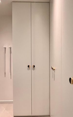 Apartamento à venda com 80m², 1 quarto e sem vaga Apartamento à venda com 80m², 1 quarto e sem vagaCloset da suíte