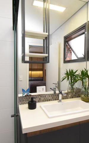 Apartamento à venda com 96m², 2 quartos e 2 vagasBanheiro da Suíte