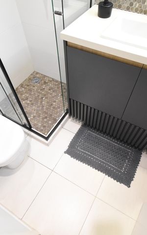 Apartamento à venda com 96m², 2 quartos e 2 vagasBanheiro da Suíte