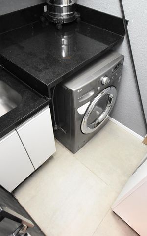 Apartamento à venda com 96m², 2 quartos e 2 vagasÁrea de Serviço