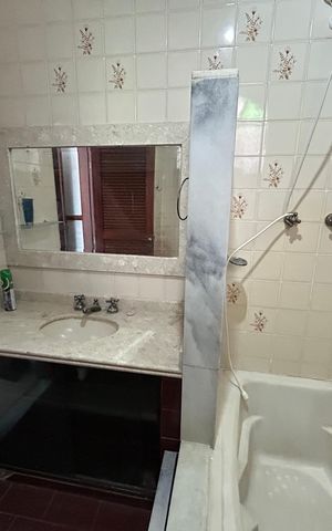 Casa à venda com 327m², 4 quartos e 1 vagaBanheiro da Suíte 3
