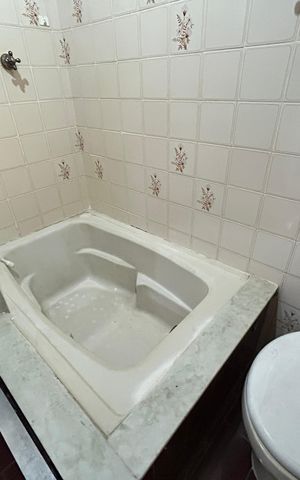 Casa à venda com 327m², 4 quartos e 1 vagaBanheiro da Suíte 3
