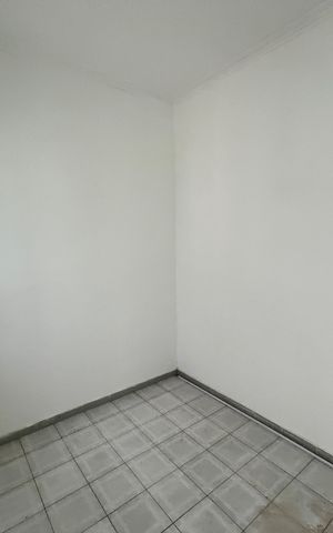 Casa à venda com 327m², 4 quartos e 1 vagaQuarto de Serviço