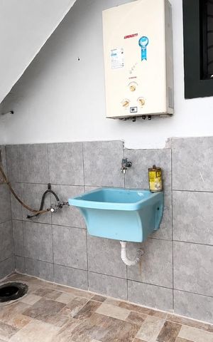 Casa à venda com 327m², 4 quartos e 1 vaga Casa à venda com 327m², 4 quartos e 1 vagaÁrea de Serviço