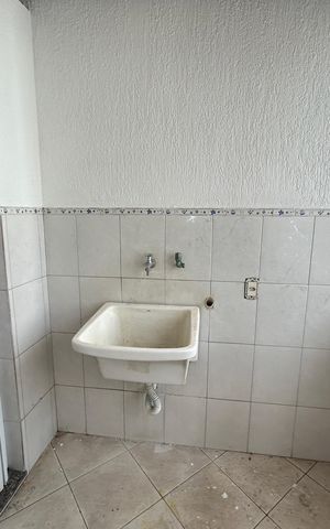 Casa à venda com 327m², 4 quartos e 1 vagaÁrea de Serviço