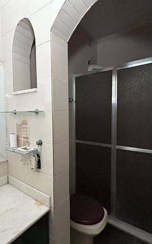 Casa à venda com 327m², 4 quartos e 1 vagaBanheiro da Suíte