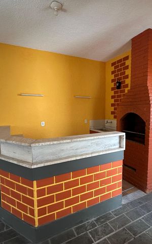 Casa à venda com 327m², 4 quartos e 1 vagaChurrasqueira