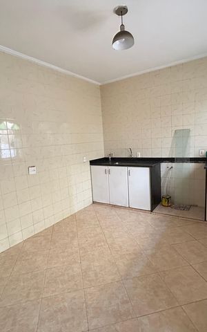 Casa à venda com 327m², 4 quartos e 1 vagaCozinha