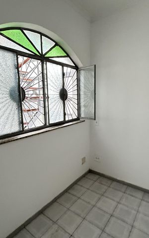 Casa à venda com 327m², 4 quartos e 1 vagaQuarto de Serviço