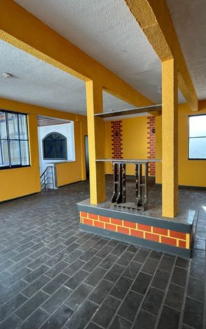 Casa à venda com 327m², 4 quartos e 1 vagaTerraço