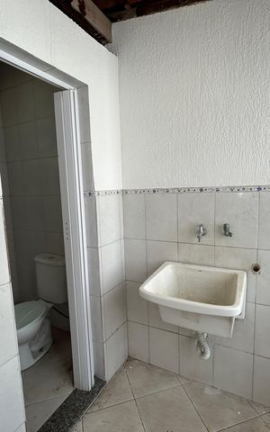 Casa à venda com 327m², 4 quartos e 1 vagaÁrea de Serviço