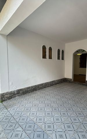 Casa à venda com 327m², 4 quartos e 1 vagaGaragem
