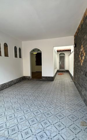 Casa à venda com 327m², 4 quartos e 1 vagaGaragem