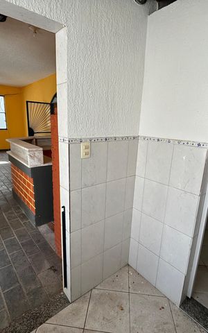 Casa à venda com 327m², 4 quartos e 1 vagaLavabo 1