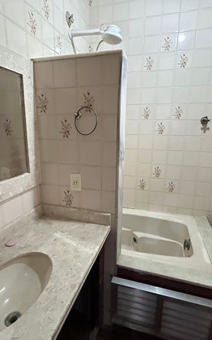 Casa à venda com 327m², 4 quartos e 1 vagaBanheiro da Suíte 3