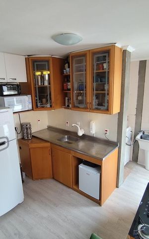 Apartamento à venda com 77m², 2 quartos e 2 vagasCozinha