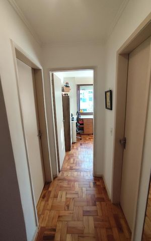 Apartamento à venda com 77m², 2 quartos e 2 vagasCorredor