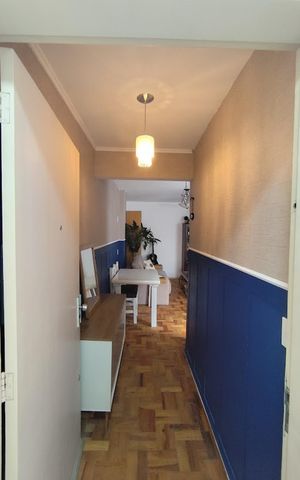 Apartamento à venda com 77m², 2 quartos e 2 vagasPorta de entrada