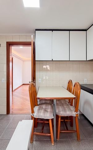 Apartamento à venda com 110m², 3 quartos e 2 vagas Apartamento à venda com 110m², 3 quartos e 2 vagasCozinha