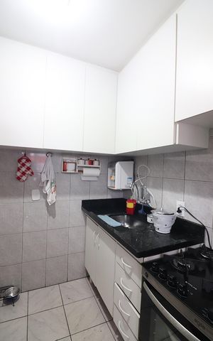 Apartamento à venda com 48m², 2 quartos e 1 vagaCozinha e Área de Serviço