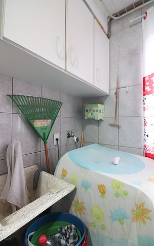 Apartamento à venda com 48m², 2 quartos e 1 vagaCozinha e Área de Serviço