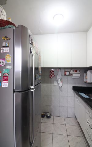 Apartamento à venda com 48m², 2 quartos e 1 vagaCozinha e Área de Serviço
