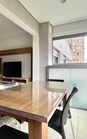 Apartamento à venda com 43m², 1 quarto e 1 vaga Apartamento à venda com 43m², 1 quarto e 1 vagaVaranda