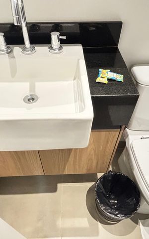 Studio para alugar com 42m², 1 quarto e 1 vaga Studio para alugar com 42m², 1 quarto e 1 vagaBanheiro