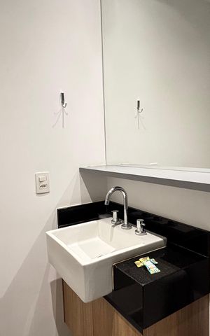 Studio para alugar com 42m², 1 quarto e 1 vaga Studio para alugar com 42m², 1 quarto e 1 vagaBanheiro