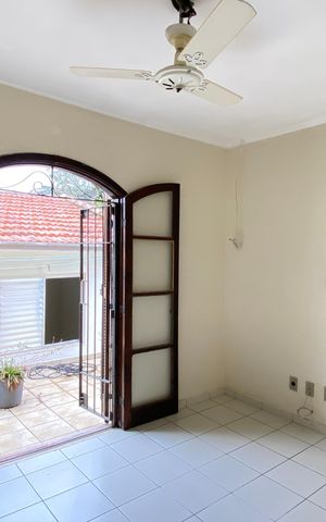 Casa para alugar com 100m², 3 quartos e 2 vagas Casa para alugar com 100m², 3 quartos e 2 vagasQuarto 2