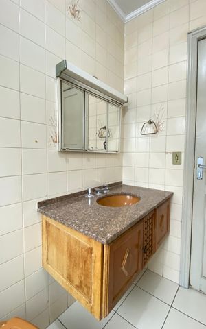 Casa para alugar com 100m², 3 quartos e 2 vagas Casa para alugar com 100m², 3 quartos e 2 vagasBanheiro 1