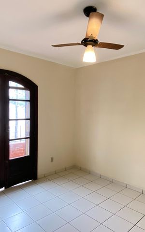 Casa para alugar com 100m², 3 quartos e 2 vagas Casa para alugar com 100m², 3 quartos e 2 vagasQuarto 1