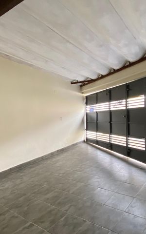 Casa para alugar com 100m², 3 quartos e 2 vagas Casa para alugar com 100m², 3 quartos e 2 vagasGaragem