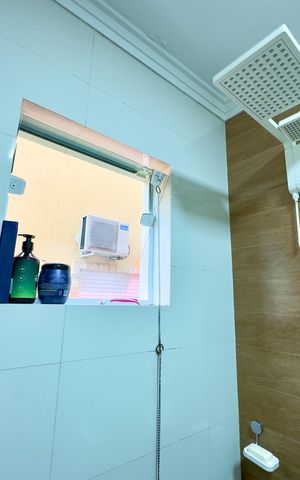 Casa à venda com 200m², 4 quartos e 2 vagas Casa à venda com 200m², 4 quartos e 2 vagasBanheiro 4