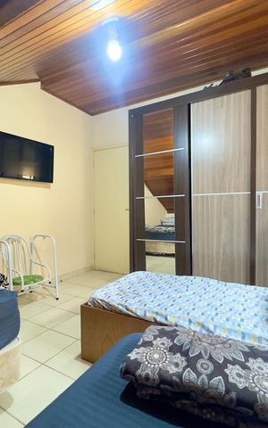 Casa à venda com 200m², 4 quartos e 2 vagas Casa à venda com 200m², 4 quartos e 2 vagasQuarto 4