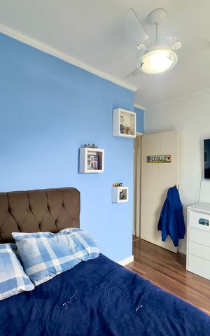 Casa à venda com 200m², 4 quartos e 2 vagas Casa à venda com 200m², 4 quartos e 2 vagasQuarto 2