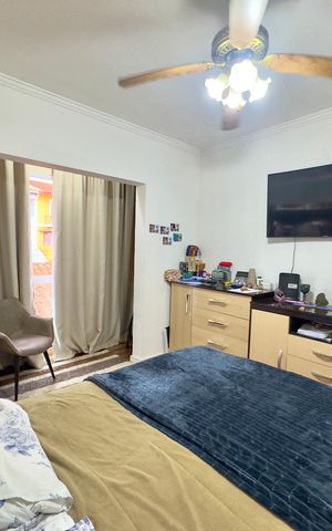 Casa à venda com 200m², 4 quartos e 2 vagas Casa à venda com 200m², 4 quartos e 2 vagasQuarto 3