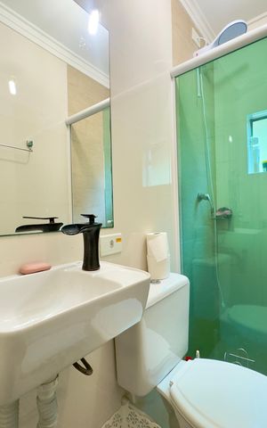 Casa à venda com 200m², 4 quartos e 2 vagas Casa à venda com 200m², 4 quartos e 2 vagasBanheiro 1