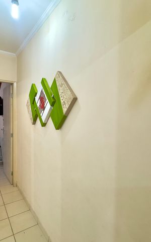 Casa à venda com 200m², 4 quartos e 2 vagas Casa à venda com 200m², 4 quartos e 2 vagasCorredor interno