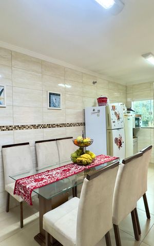 Casa à venda com 200m², 4 quartos e 2 vagas Casa à venda com 200m², 4 quartos e 2 vagasCozinha