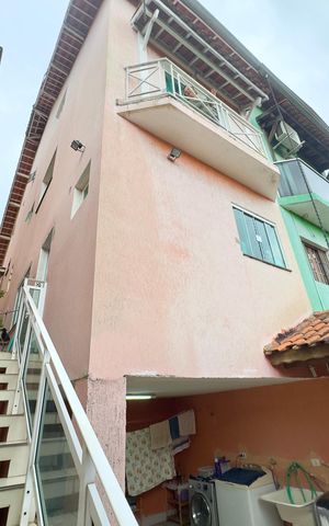 Casa à venda com 200m², 4 quartos e 2 vagas Casa à venda com 200m², 4 quartos e 2 vagasQuintal